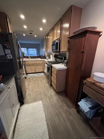 7737 Caminito Monarca 105, Carlsbad, California 92009