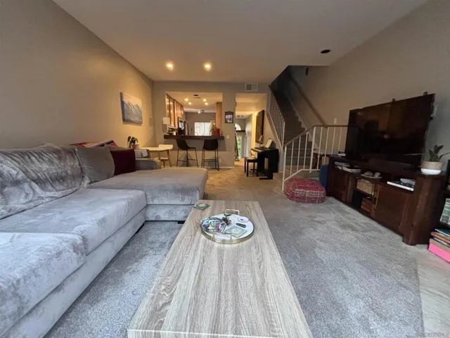 7737 Caminito Monarca 105, Carlsbad, California 92009