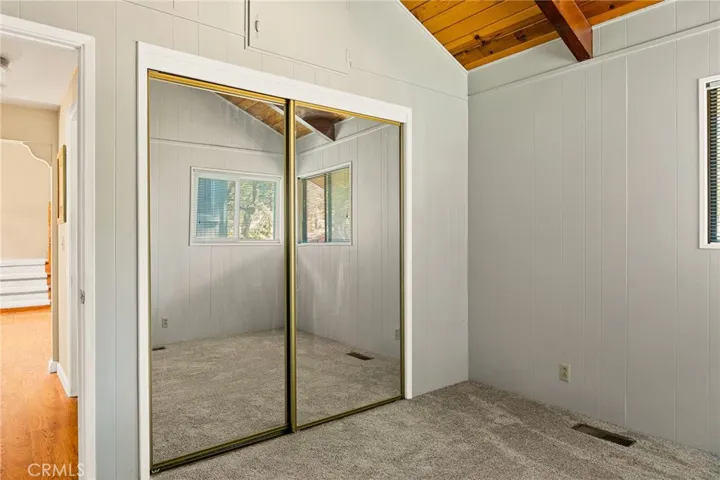 31071 Mountain Oak, Running Springs, California 92382