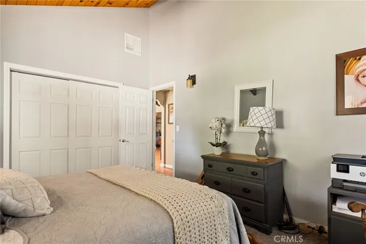 31071 Mountain Oak, Running Springs, California 92382