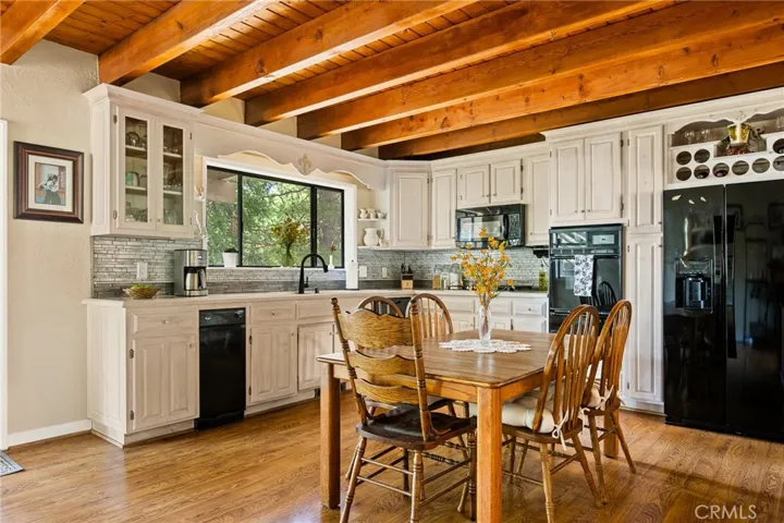 31071 Mountain Oak, Running Springs, California 92382