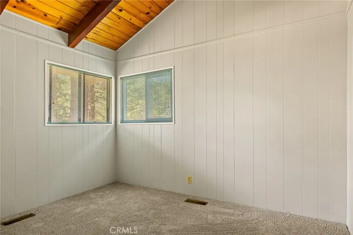 31071 Mountain Oak, Running Springs, California 92382