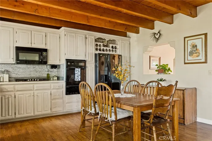 31071 Mountain Oak, Running Springs, California 92382