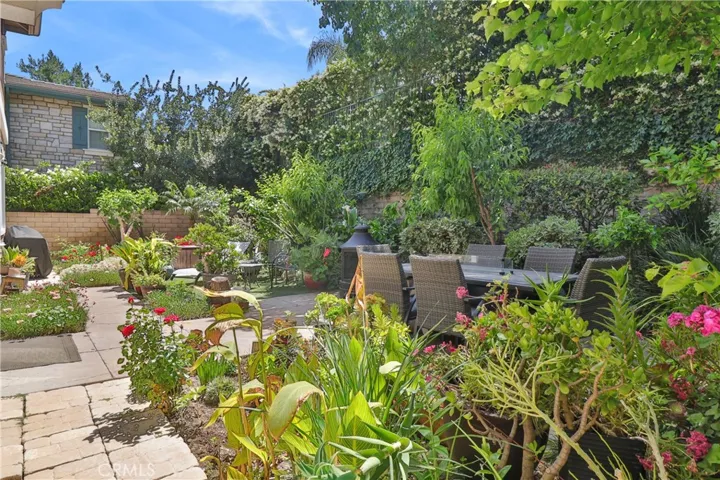 30428 Caspian Court, Agoura Hills, California 91301