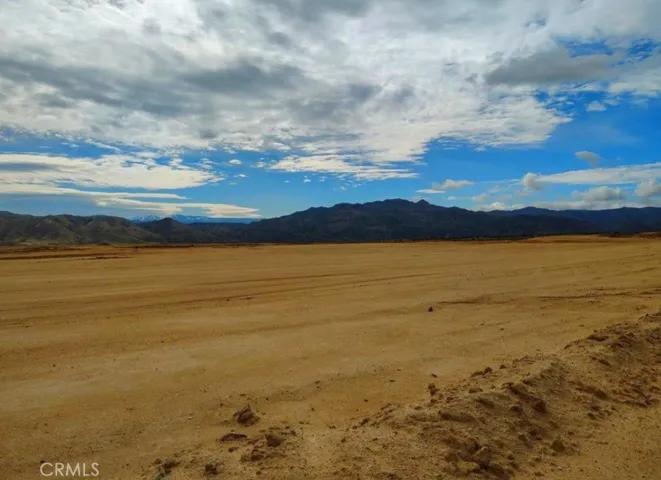 0 Oxford, Hesperia, California 92345