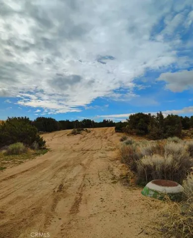 0 Oxford, Hesperia, California 92345