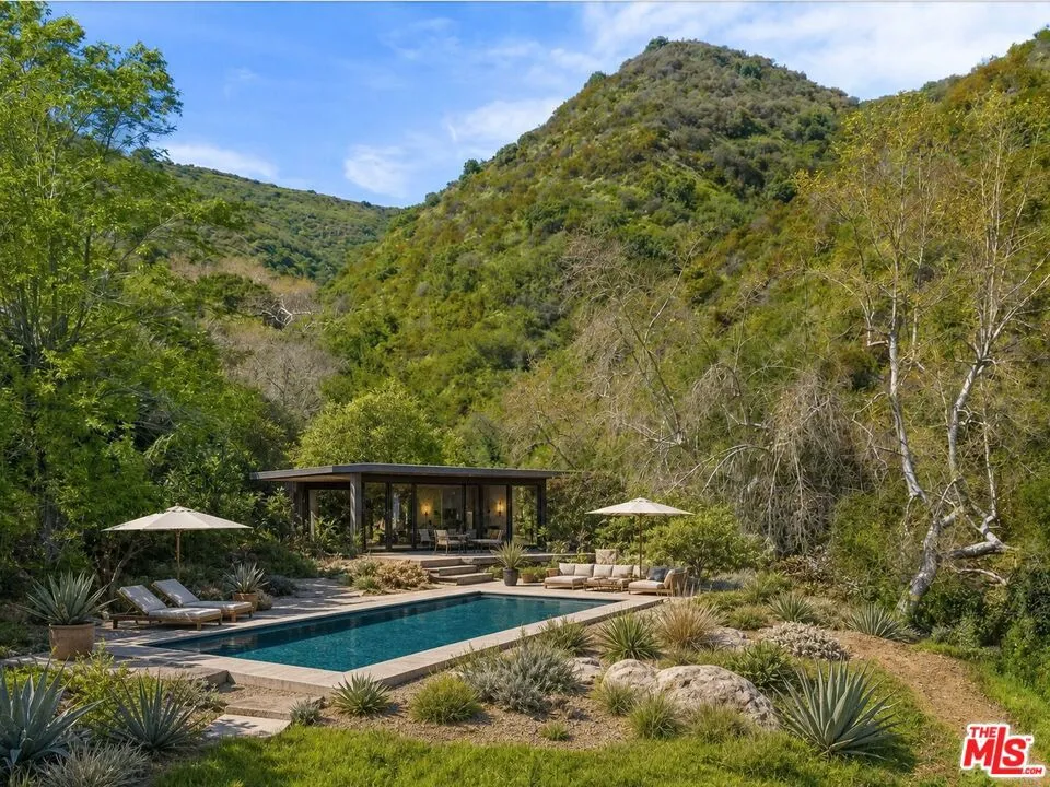 3375 Mandeville Canyon Road, Los Angeles, California 90049 — photo 4