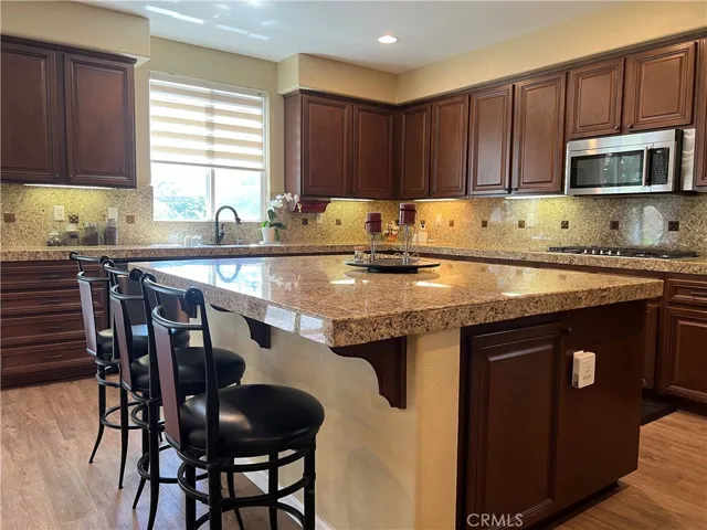 6480 Acey St., Eastvale, California 92880