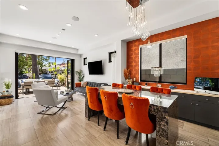 404 10th Street, Huntington Beach, California 92648