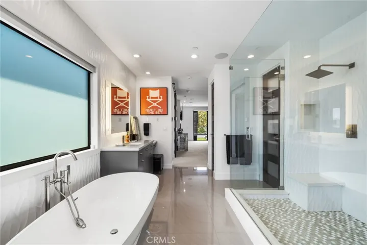 404 10th Street, Huntington Beach, California 92648