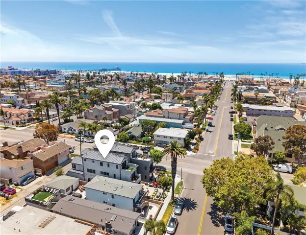 404 10th Street, Huntington Beach, California 92648