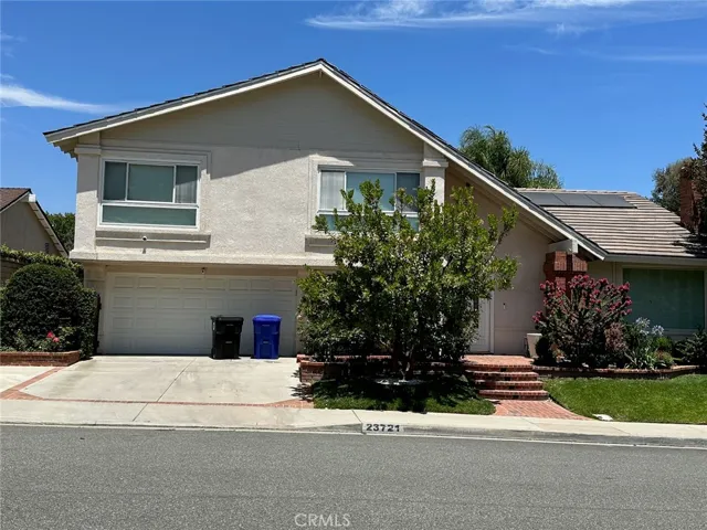 23721 Sarda Road, Valencia, California 91355