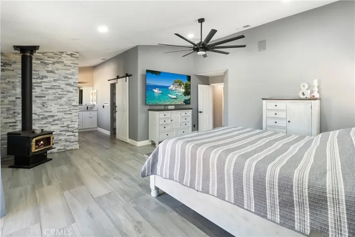 Primary suite