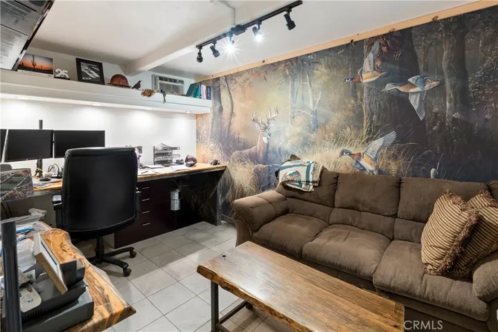 Shop office