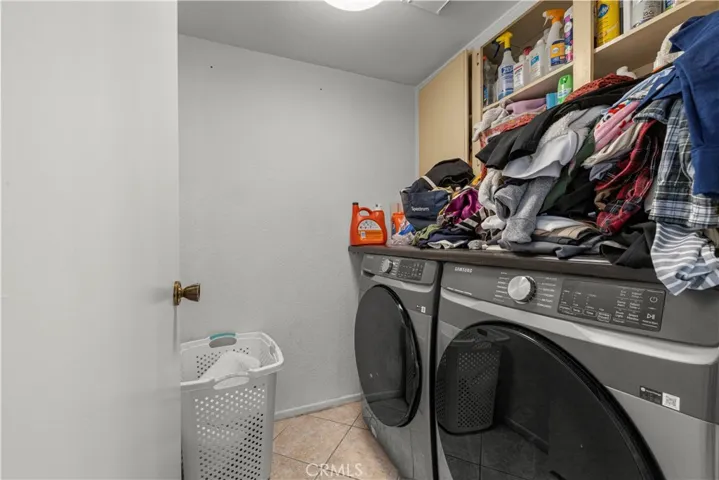 1176 W Buxton, Rialto, California 92377