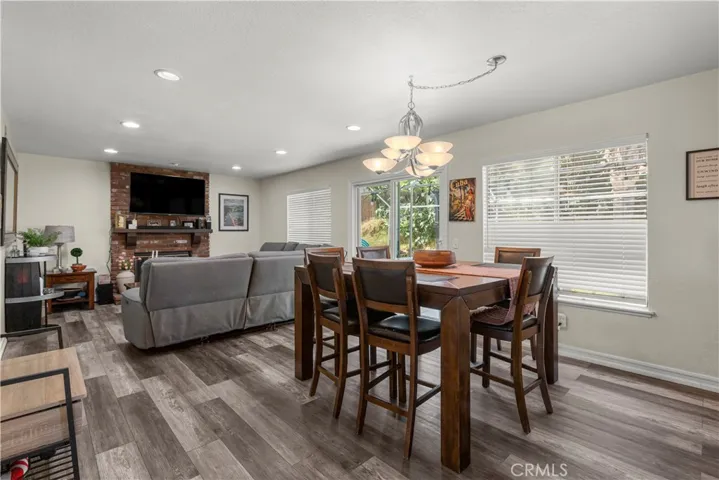 1176 W Buxton, Rialto, California 92377