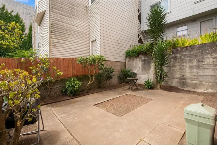 32393241 Clement Street, San Francisco, California 94121