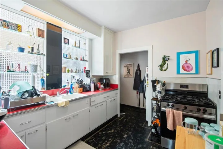 32393241 Clement Street, San Francisco, California 94121