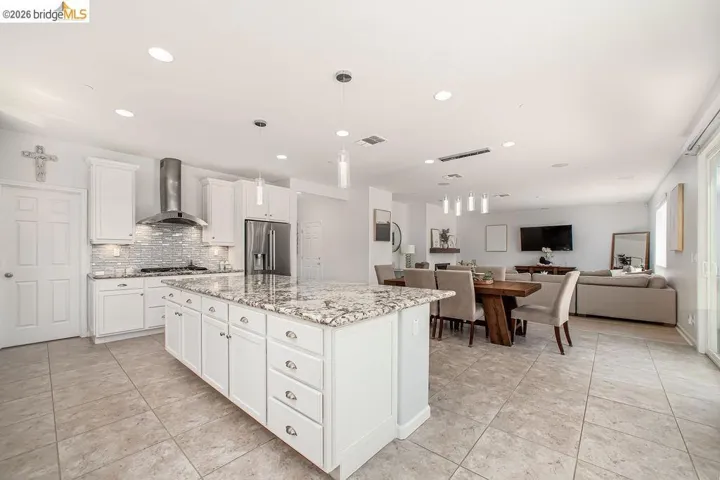 5270 Finkas Ln, Fairfield, California 94533