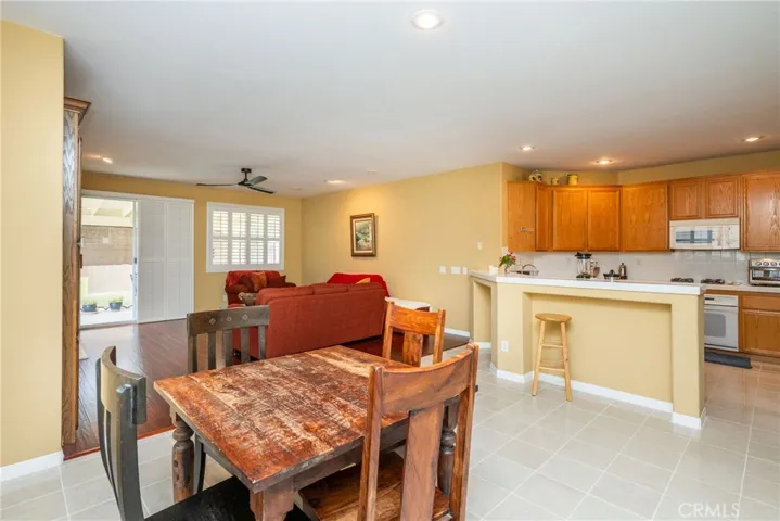 Kitchen Eating Area