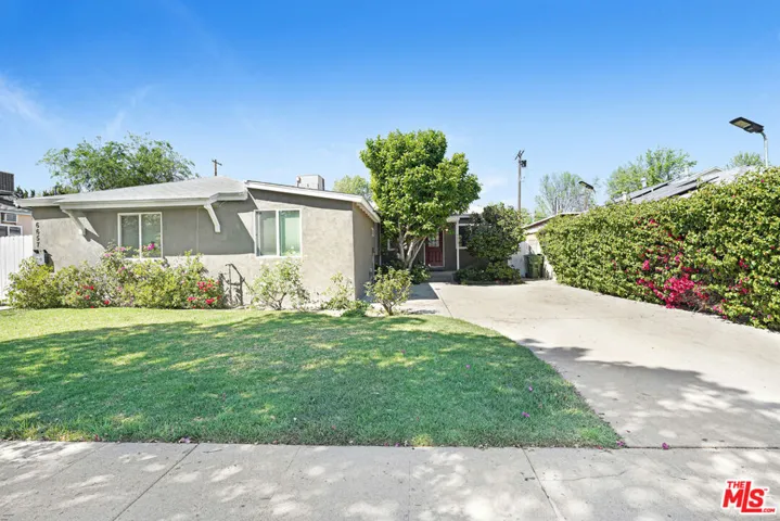 6659 Zelzah Avenue, Reseda, California 91335