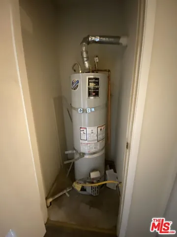 Hot Water Heater