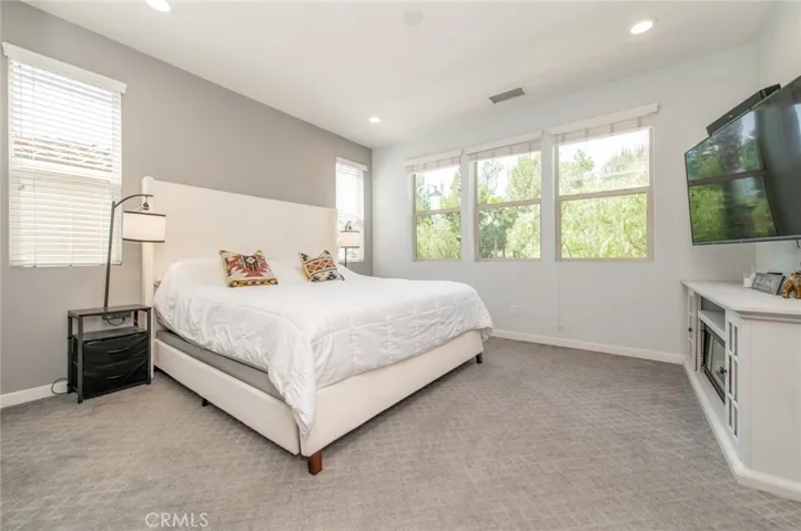 69 Clover, Lake Forest, California 92630