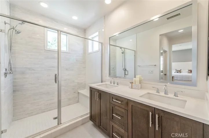 69 Clover, Lake Forest, California 92630