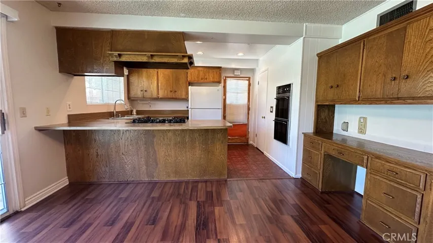 10840 Sylvia Avenue, Porter Ranch, California 91326
