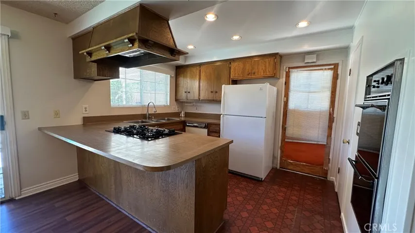 10840 Sylvia Avenue, Porter Ranch, California 91326