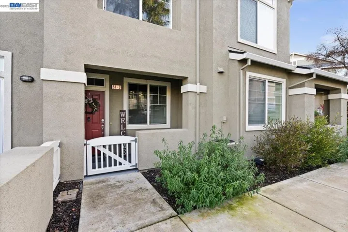 51 Bellington Cmn 3, Livermore, California 94551