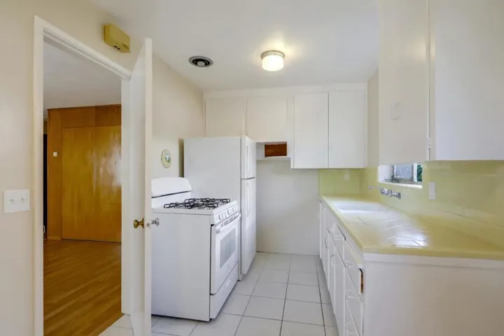 2110 Williams Street, Palo Alto, California 94306