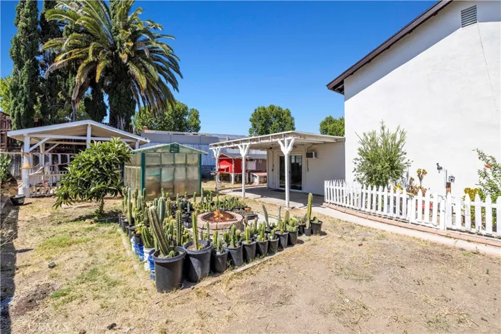 28020 Newbird Drive, Saugus, California 91350