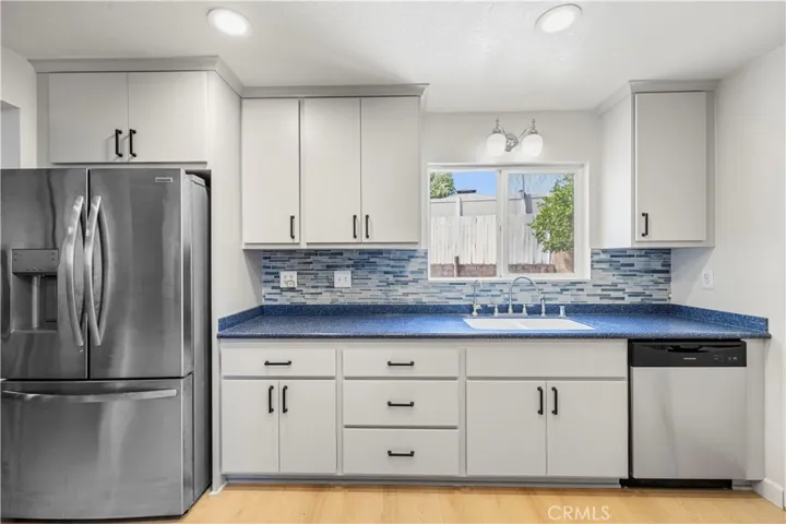 28020 Newbird Drive, Saugus, California 91350