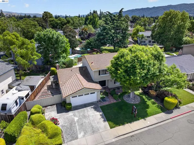 2865 Longspur Way, Pleasanton, California 94566