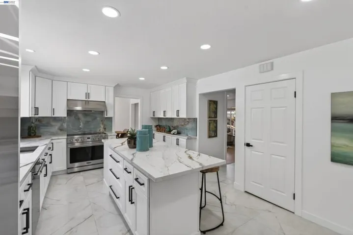 2865 Longspur Way, Pleasanton, California 94566