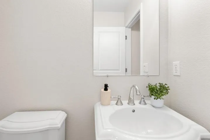 1265 De Altura, San Jose, California 95126