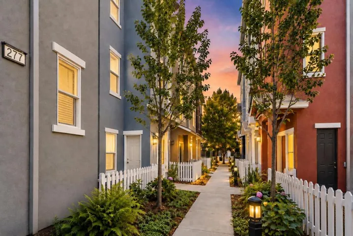 1265 De Altura, San Jose, California 95126