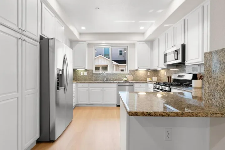 1265 De Altura, San Jose, California 95126