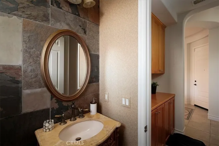 26637 Oak Terrace, Valencia, California 91381