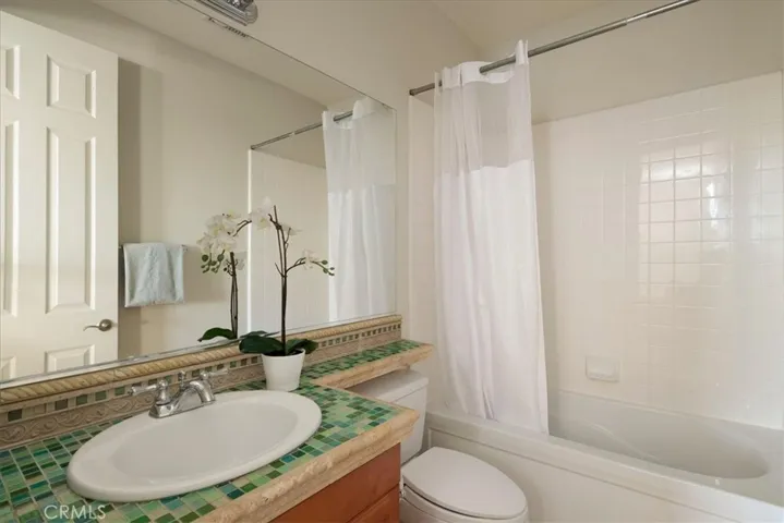 26637 Oak Terrace, Valencia, California 91381
