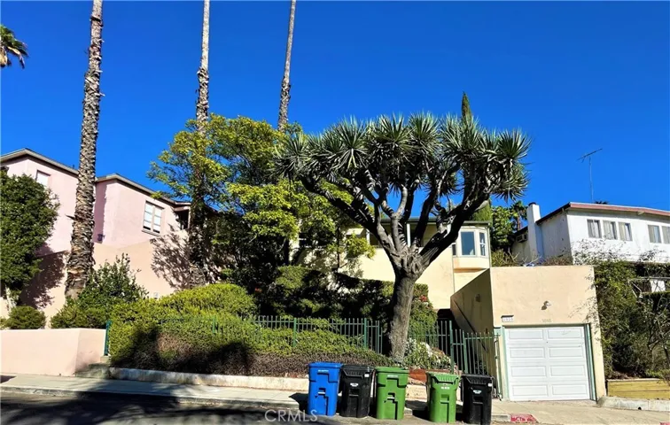 1616 Redcliff, Los Angeles, California 90026