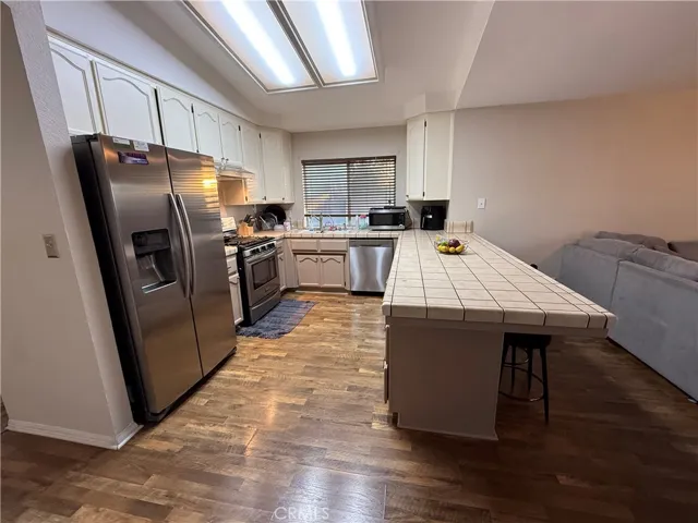 1705 Lightcap Street, Lancaster, California 93535