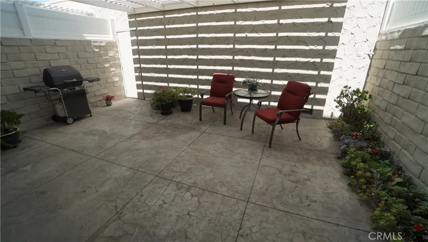 24253 La Glorita Circle, Newhall, California 91321