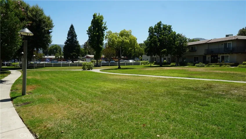 24253 La Glorita Circle, Newhall, California 91321