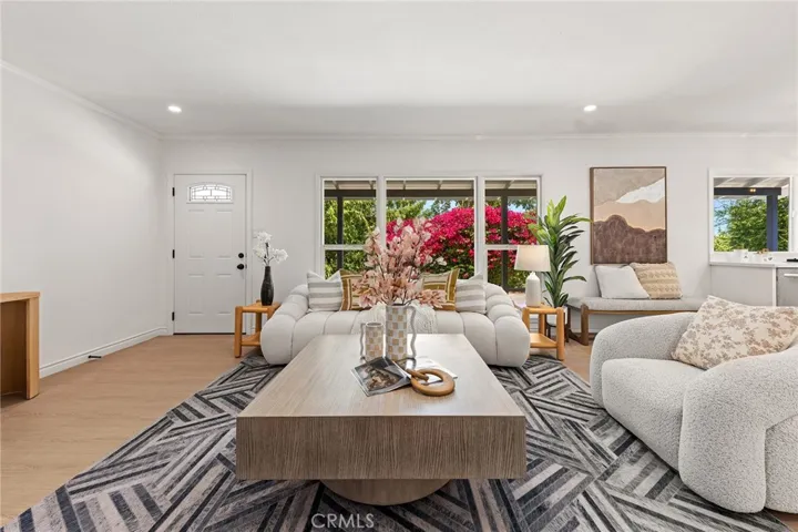 6759 N Golden West, Arcadia, California 91007