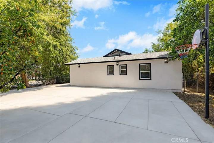 6759 N Golden West, Arcadia, California 91007