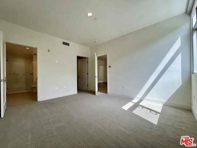 11715 W Bellagio Road 204, Los Angeles, California 90049