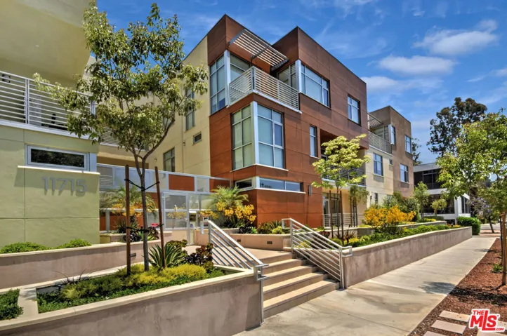 11715 W Bellagio Road 204, Los Angeles, California 90049