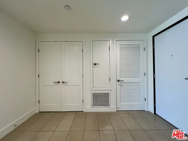 11715 W Bellagio Road 204, Los Angeles, California 90049